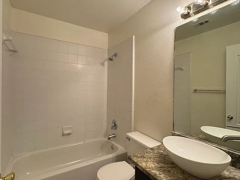 9338 Bartlett Fls — Photo 11