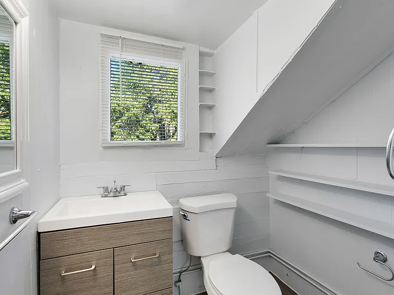 812 Pennsylvania Ave #3 — Photo 3
