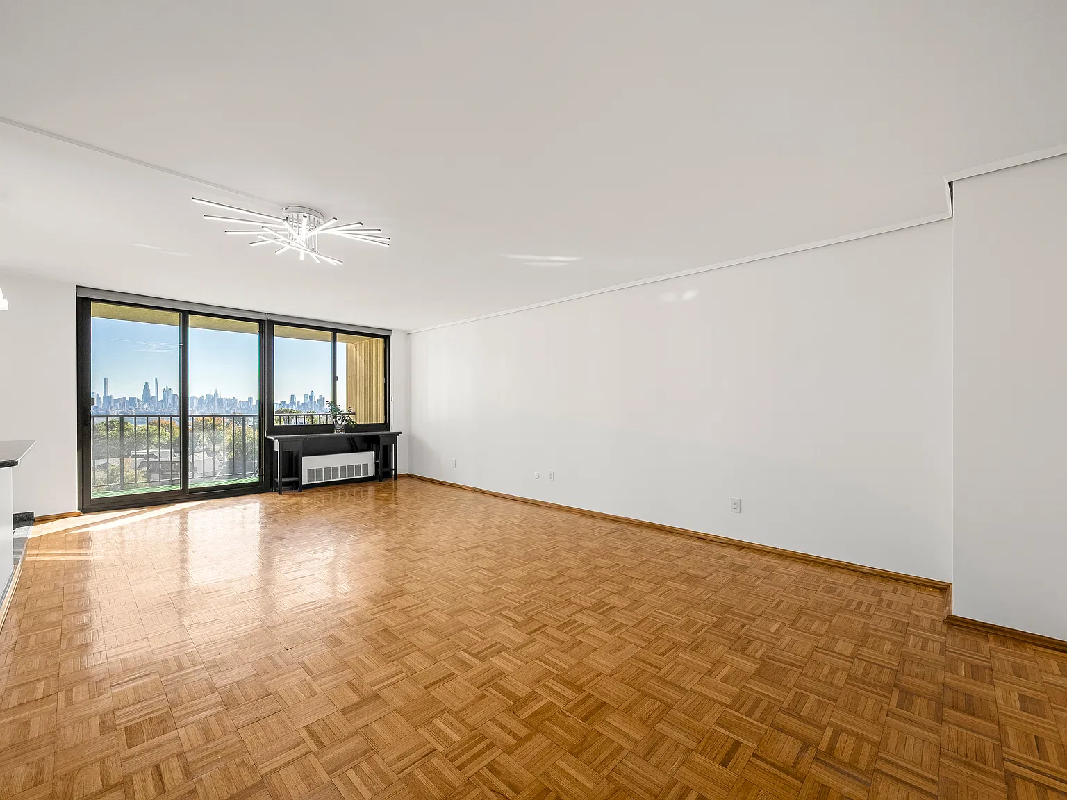 2 bed, 1211 sqft, $3,500 — Photo 2
