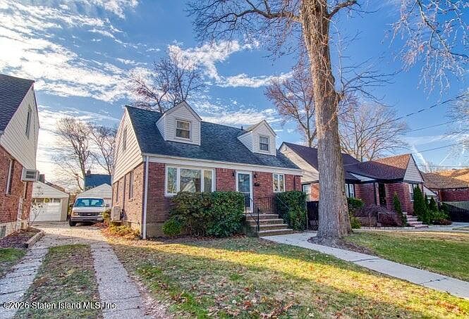 1st image of 126 Goodwin Ave