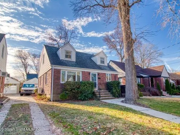 126 Goodwin Ave, Staten Island, NY 10314