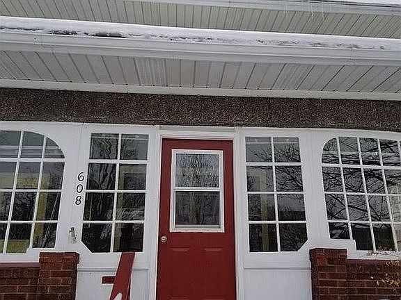 Entry to front porch