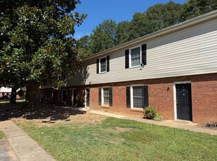405 17th Ave NE #3, Hickory, NC 28601