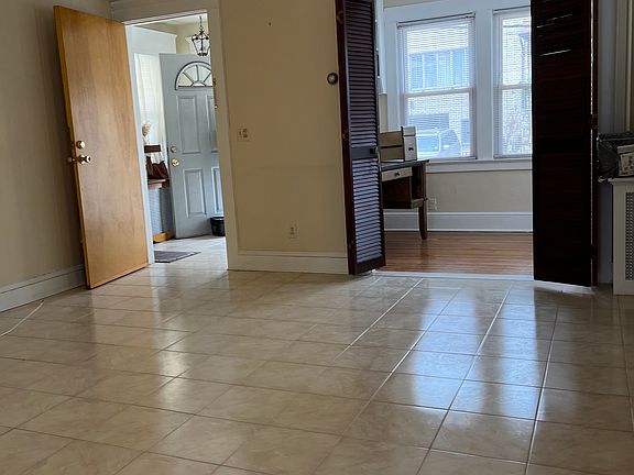 5th image of 524 Kearney Ave Floor 1