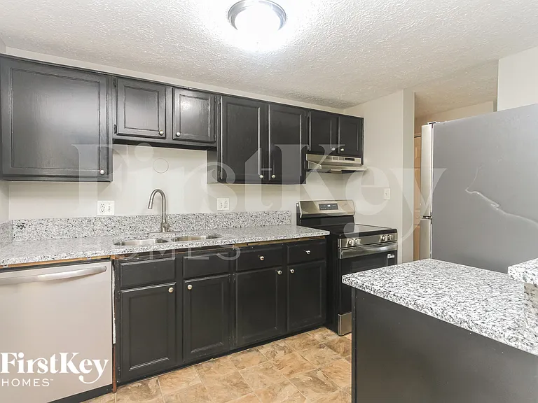 5729 Ensenada Ave — Photo 6