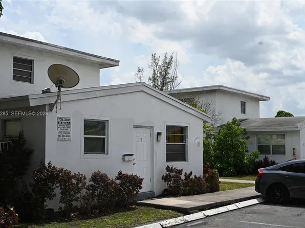 3744 W Hallandale Beach Blvd, Hollywood, FL 33023