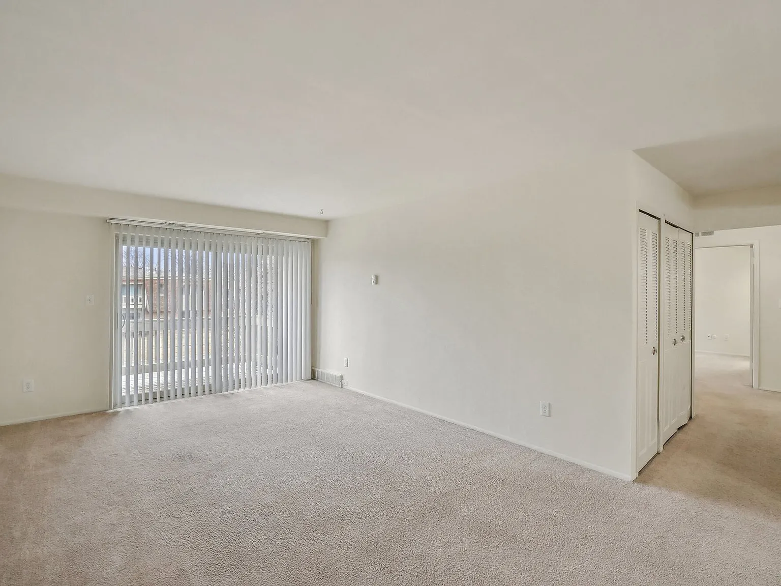 Orleans Place Apartments — Photo 3