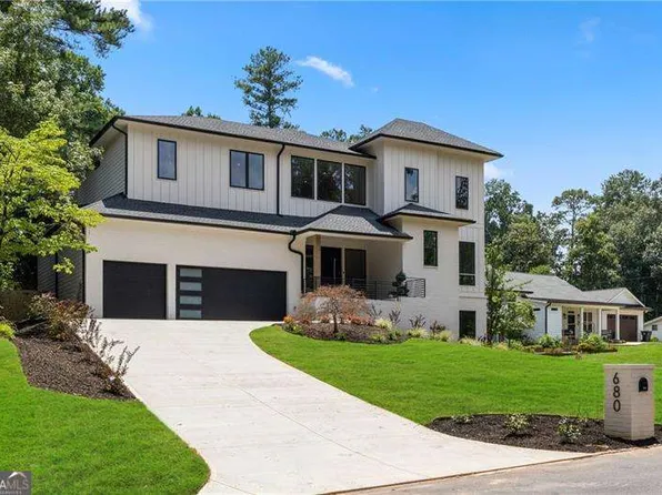 680 Carriage Dr, Sandy Springs, GA 30328