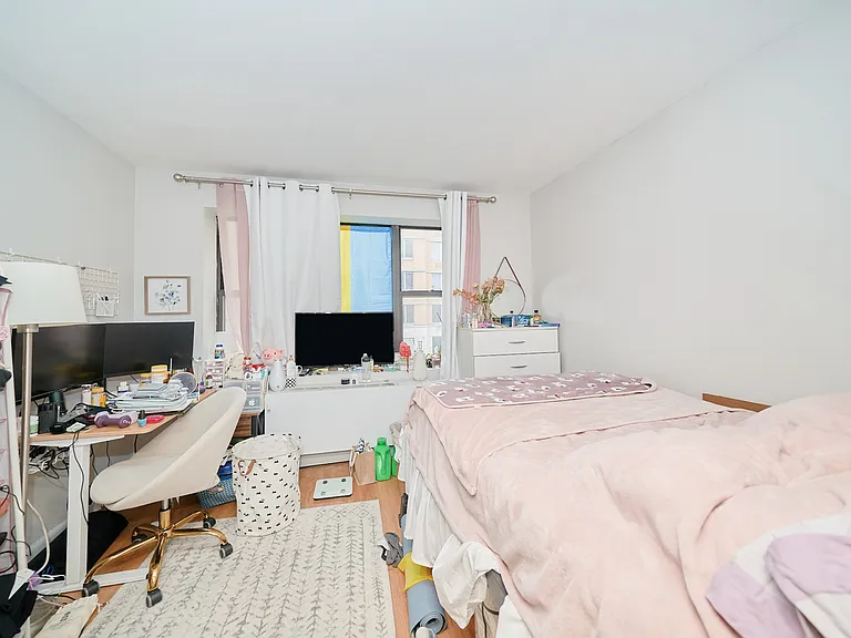 337 W 43rd St #6A — Photo 8
