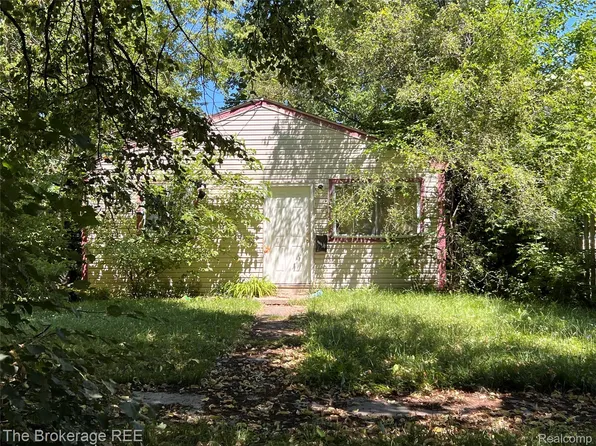 2301 Kansas Ave, Flint, MI 48506