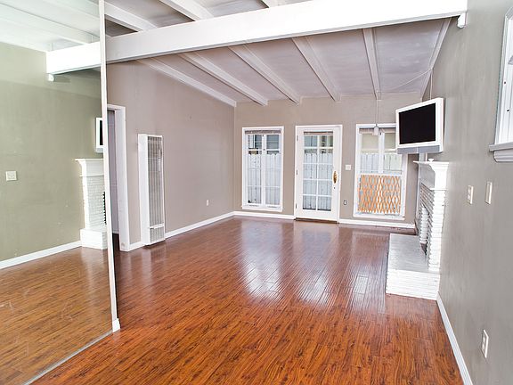 5th image of 4228 Sunnyslope Ave