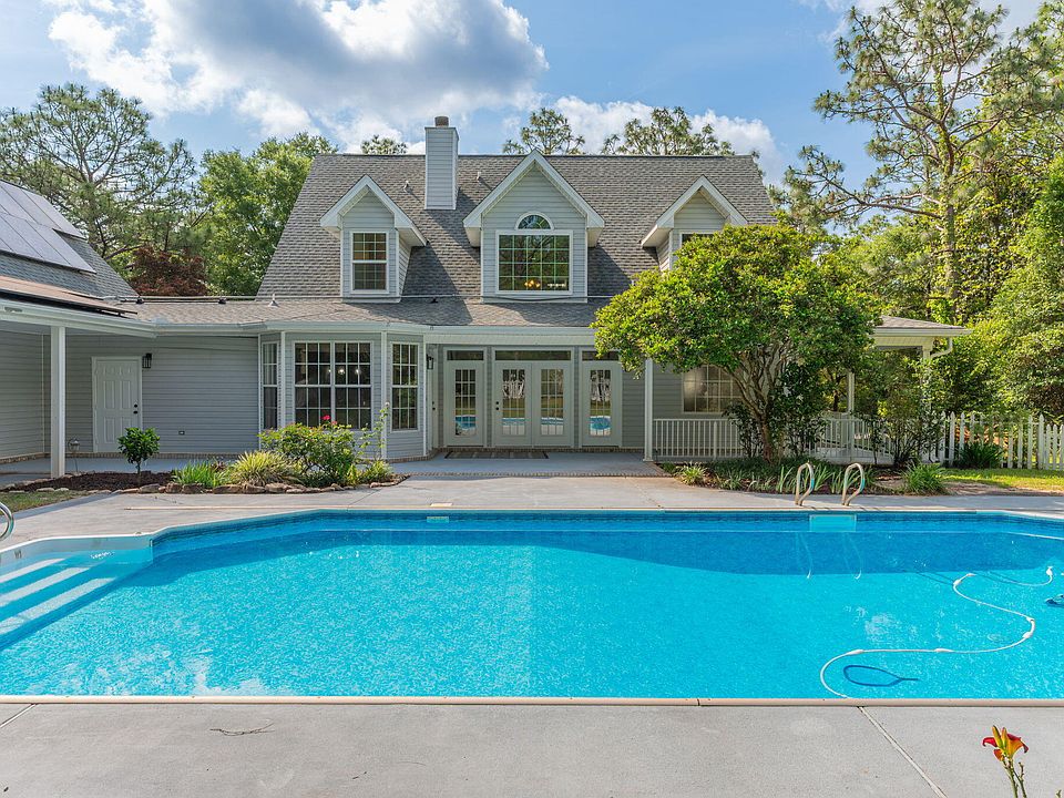 1st image of 109 Creek Dr