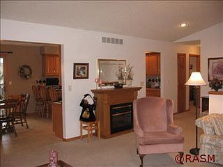 2nd image of 121 Thissen Ct