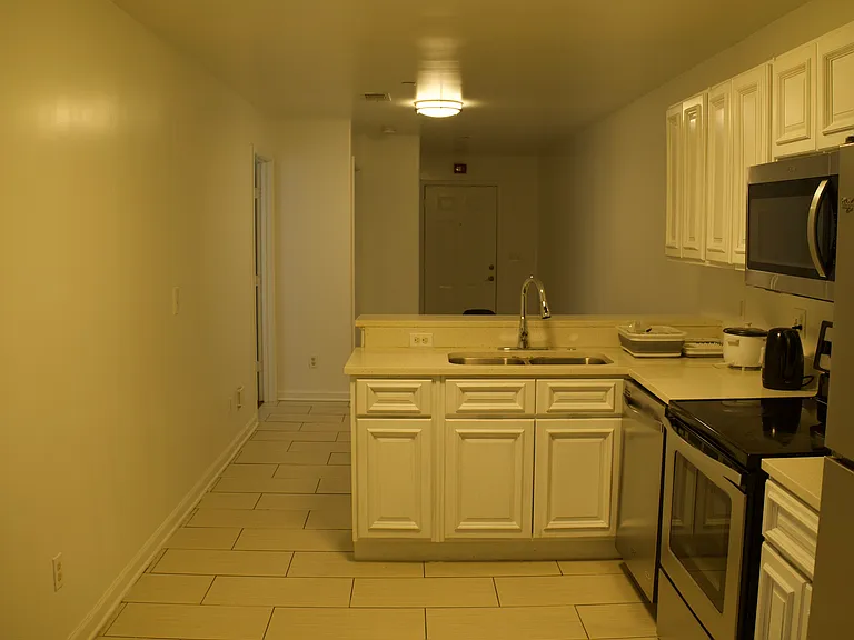 College Center Apartments — Photo 91