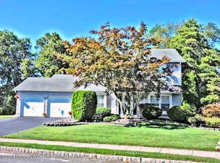 25 Windham Way, Englishtown, NJ 07726