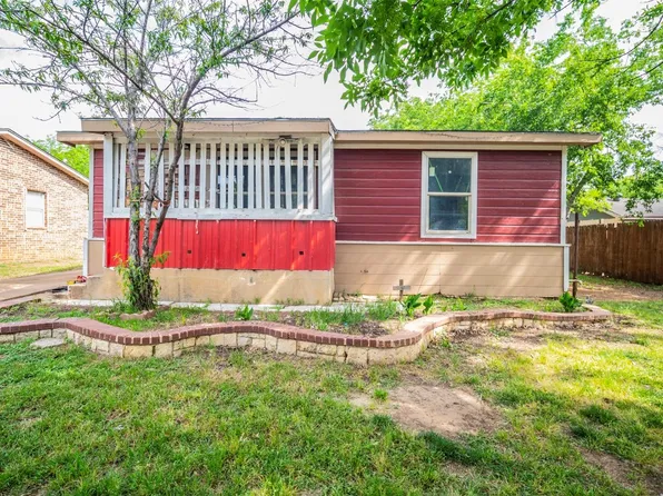 5513 David Strickland Rd, Fort Worth, TX 76119