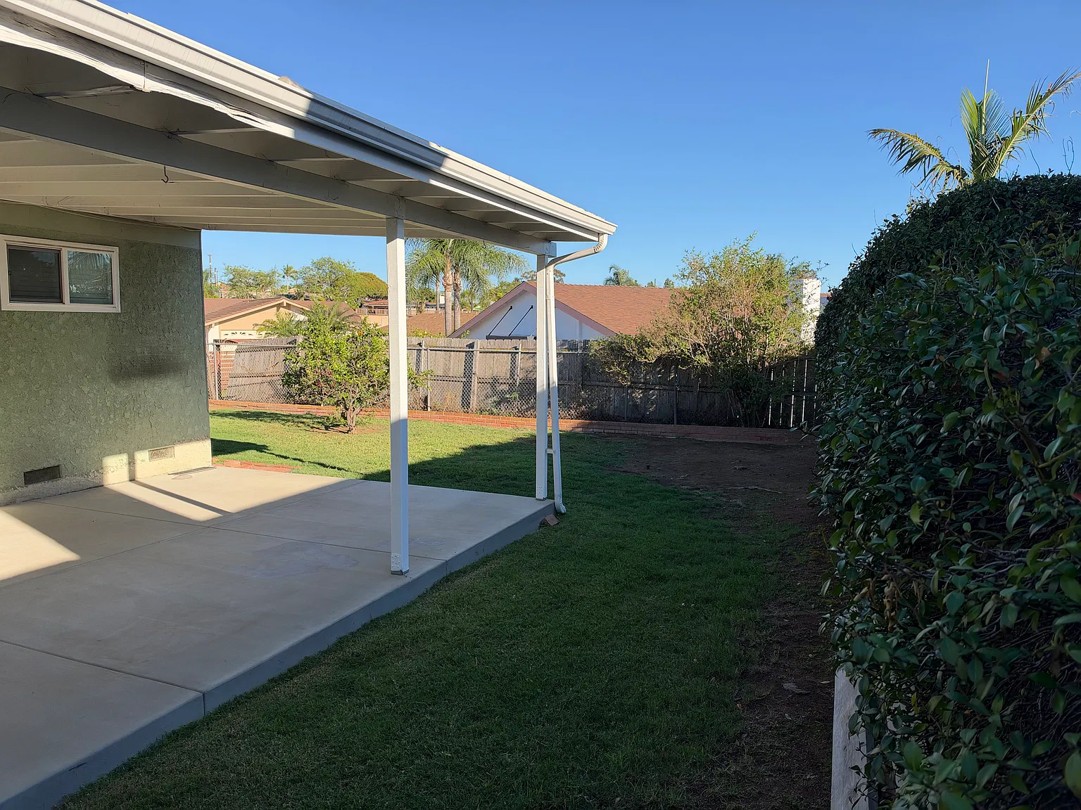 3 bed, 1102 sqft, $4,700 — Photo 4