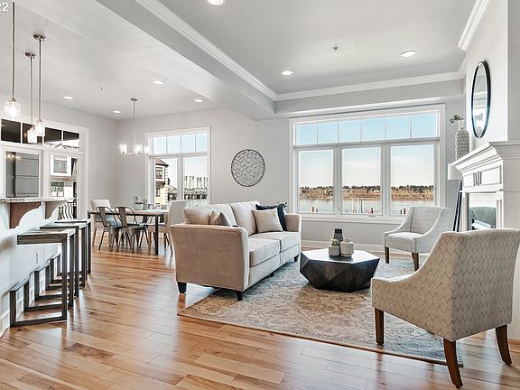 Living Room/Dining Room