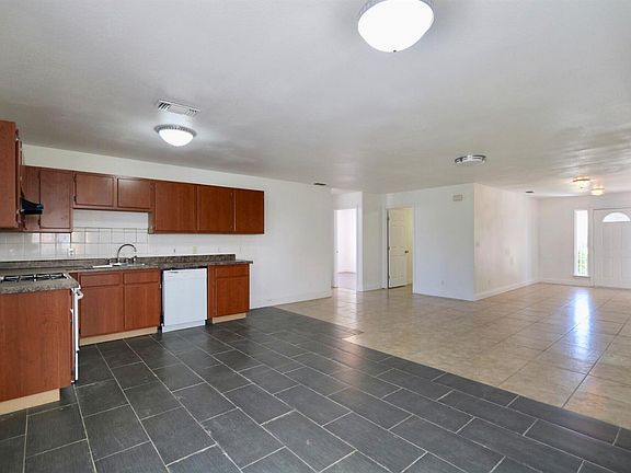 5th image of 7541 Branchwood Way