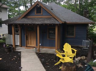 30 Lakeside Trl, Kinnelon, NJ 07405