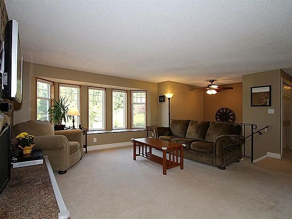 4th image of 10014 161st Pl NE