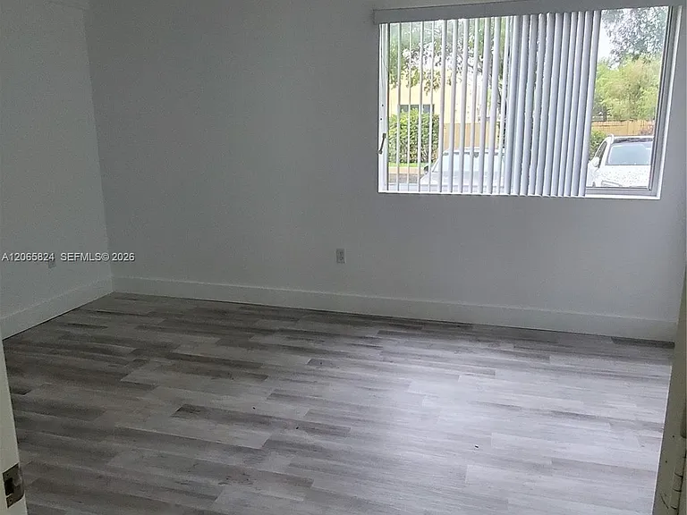 9909 Westwood Dr #121 — Photo 12