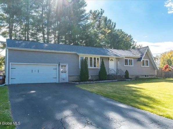 1 Havenbrook Drive, Schenectady, NY 12302