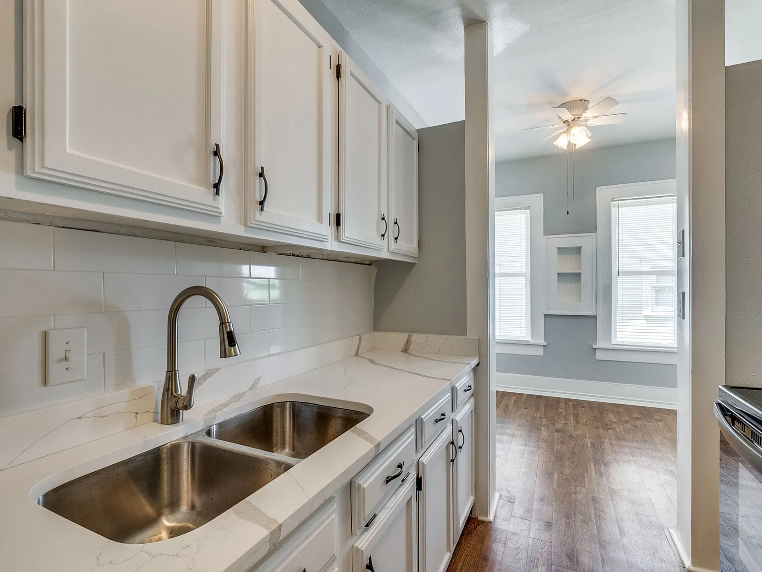 1 bed, 1.0 bath, 615 sqft, $1,395 — Photo 3