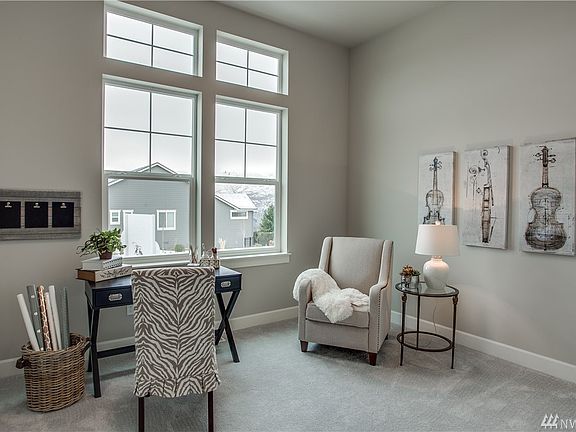 3rd image of 1921 Legacy Pl SE