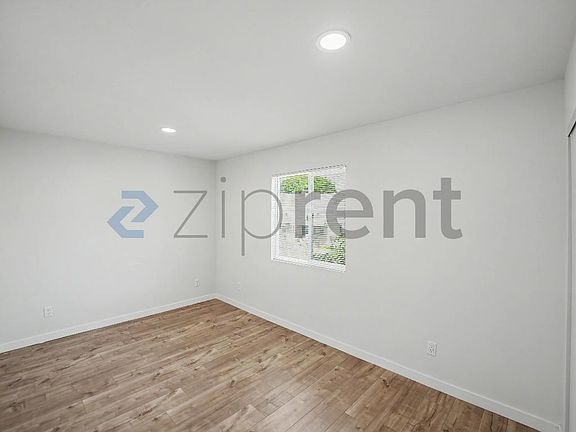 5th image of 1412 1/2 N Hazard Ave