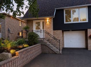 2508 Cobbinshaw Cir, Mississauga, ON L5N 2G3