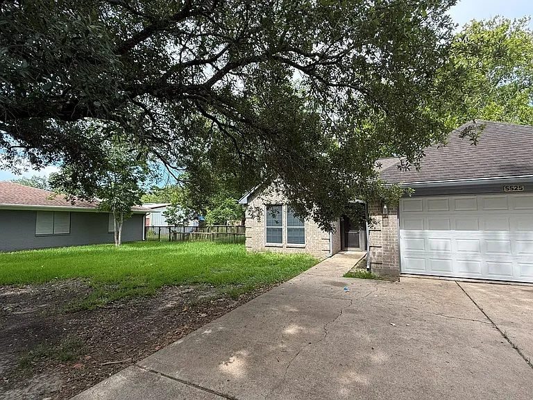 5525 Main St — Photo 31