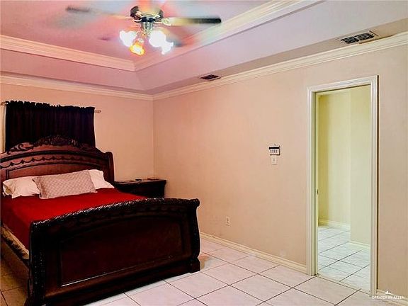 5th image of 1706 Nora Dr
