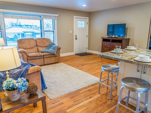 living area looking toward the front door