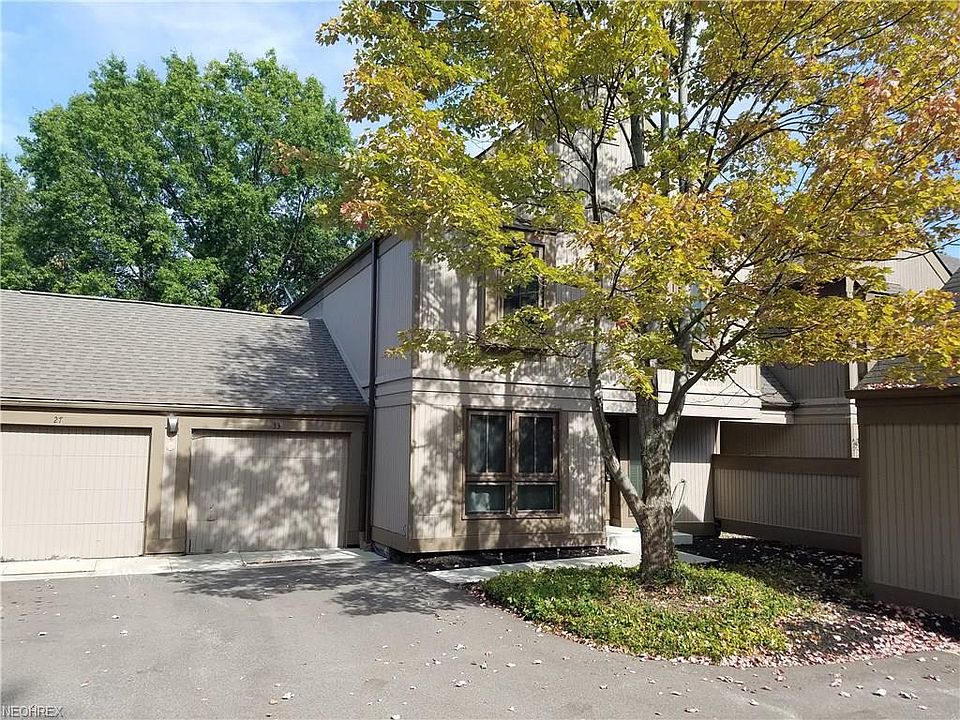 1st image of 17533 Fairlawn Dr