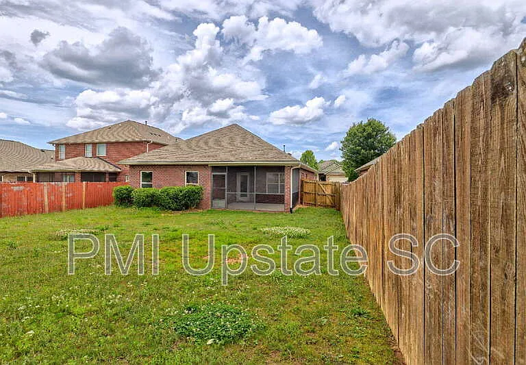 243 Scottish Ave — Photo 22