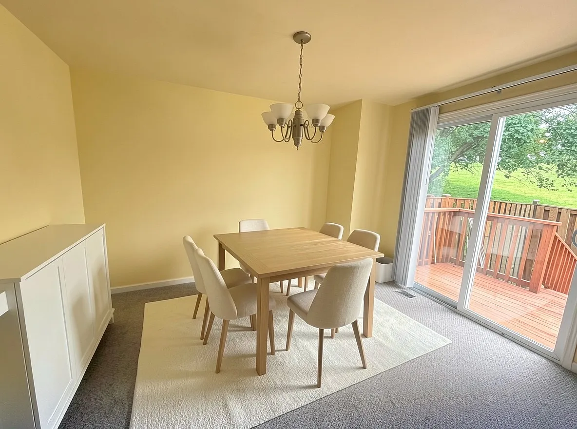 2 bed, 2.5 bath, 1800 sqft, $2,650 — Photo 3