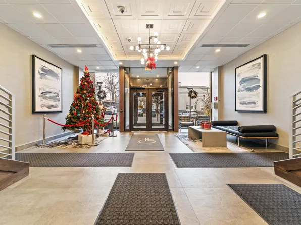 9060 Palisade Avenue image 12 of 27