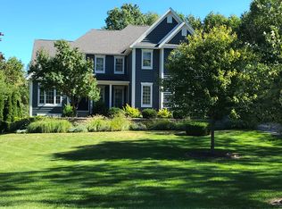 913 Buckthorne Ct, Valparaiso, IN 46383