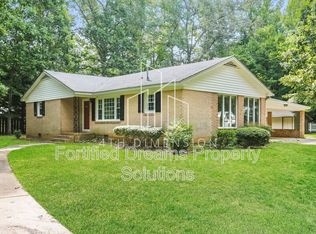 104 E Brookwood Ave, Liberty, NC 27298