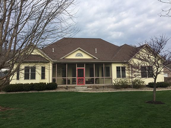 3rd image of 30 Diamond Dr