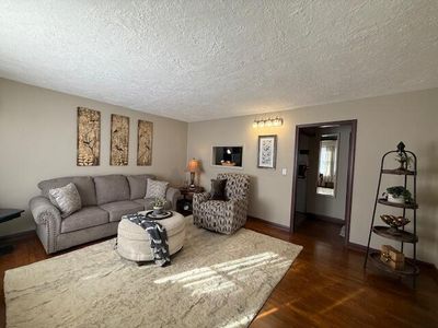 1403 E Lindberg Street, Springfield, MO, 65804