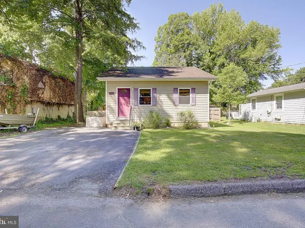 1718 Ridgely Rd, Edgewater, MD 21037