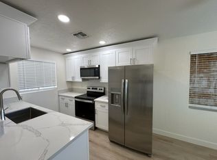 93 N Cooper Rd UNIT 13, Chandler, AZ 85225