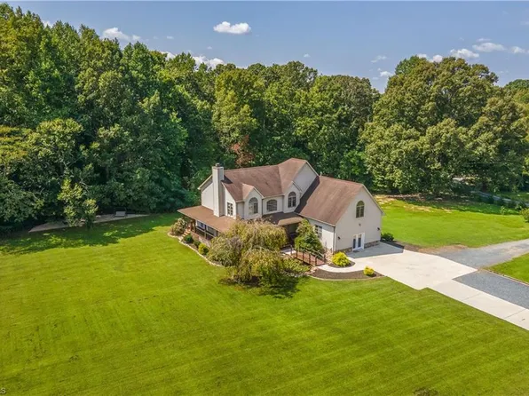 375 Lone Oak Dr, Lexington, NC 27295