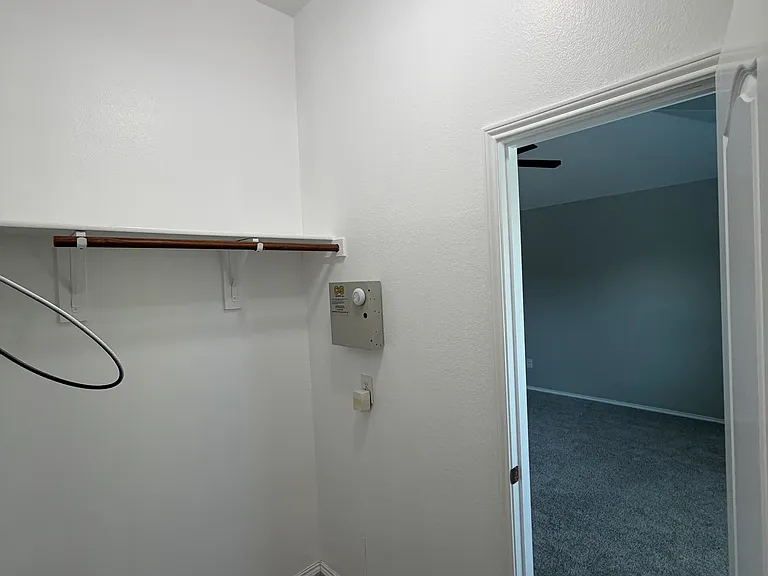 1008 Lucy Ln — Photo 24