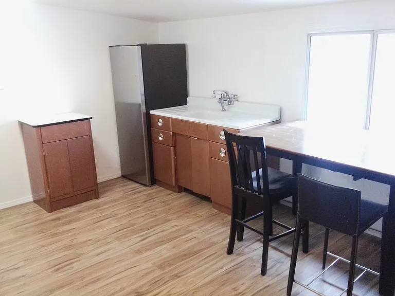 9445 4th Ave SW #6 — Photo 1