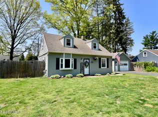 1021 Horvath St, Schenectady, NY 12303