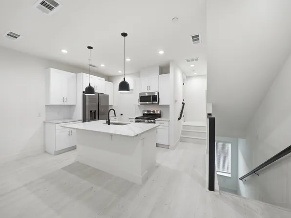 7207 Mohawk Dr #106, Dallas, TX 75235
