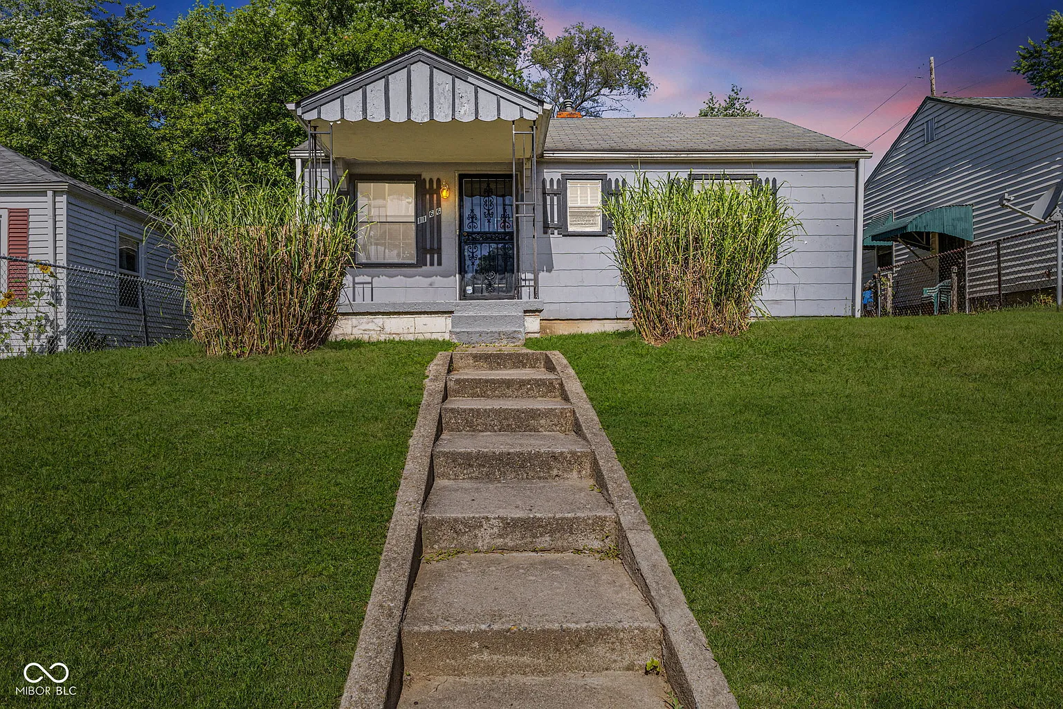 1166 Sharon Ave photo 1